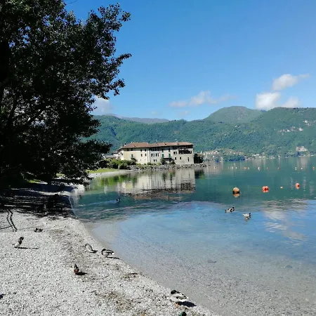Vakantiehuis Casa Dolce Casa, A 2 Passi Dal E Vicina A Varenna Lierna