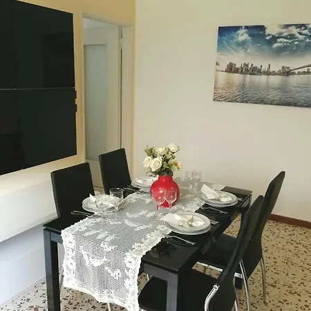 Casa Dolce Casa, A 2 Passi Dal E Vicina A Varenna Vakantiehuis Lierna