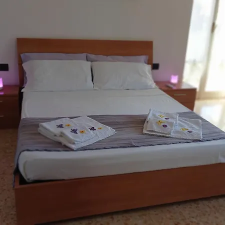 Vakantiehuis Casa Dolce Casa, A 2 Passi Dal E Vicina A Varenna Lierna